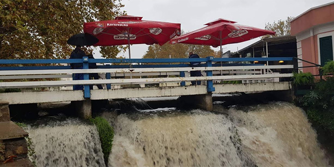 NABUJALO JADRO Podignuta brana da rijeka ne poplavi objekte