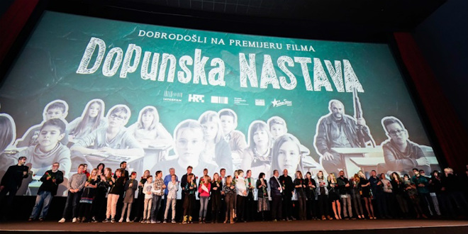 POVRATAK U ŠKOLSKE KLUPE Provjerite kako je bilo na premijeri 'Dopunske nastave' 