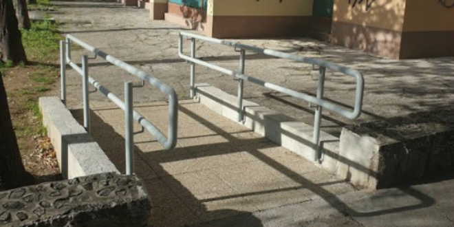U Dubrovačkoj postavljena rampa za osobe s invaliditetom