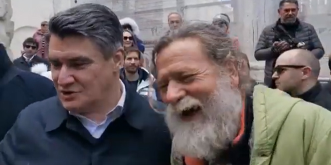 VIDEO Pogledajte kako je Milanović reagirao kada mu je Gvozdanović zapjevao obradu Škorine pjesme u kojoj se spominje i Kolinda