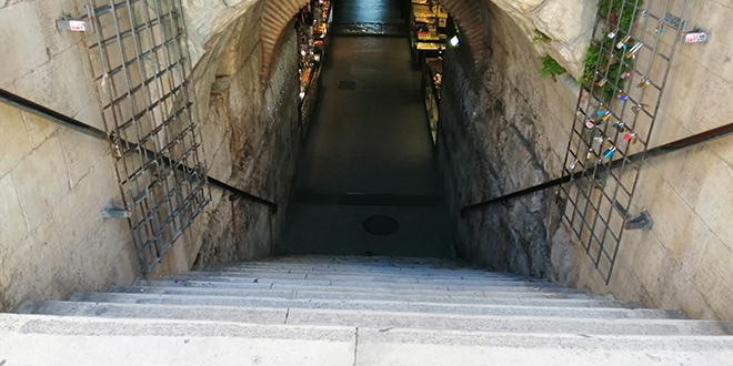 Najopasnije stepenice u Splitu ušle u proceduru protuklizne obrade
