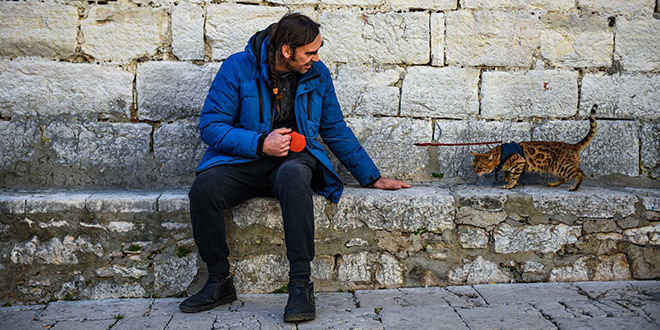 Šibenski poduzetnik po gradu šeta s križancem mačke i leoparda