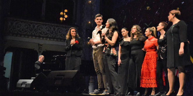FOTOGALERIJA Veselo je bilo na koncertu čast Edith Piaf, Jacquesa Brela, Laure Fabian i Celine Dion