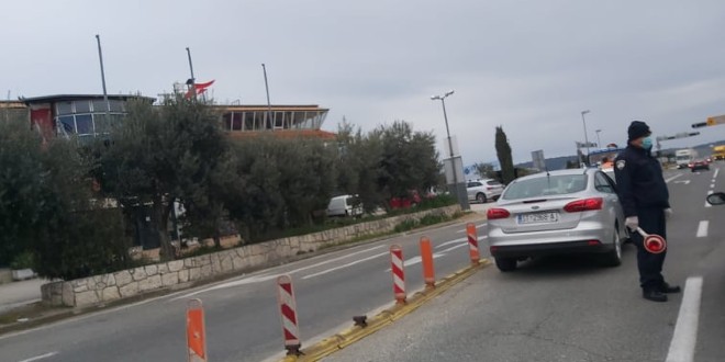 NE MOŽETE SE 'PROVUĆI' Od Splita do Trogira četiri 'granice', do Omiša jedna