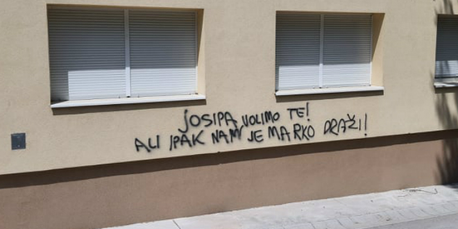Uhićenje Josipe Rimac Kninjani komentirali grafitom na zgradi gradske uprave