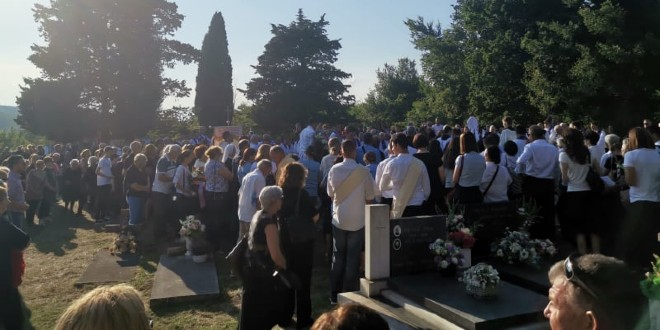 U Vojniću kraj Trilja sahranjen don Luka Vuco
