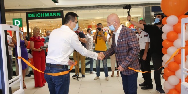 FOTO/VIDEO U splitskom City Centeru one otvoren Mi Store