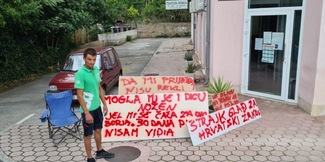 Štrajka glađu pred Centrom za socijalnu skrb: 'Tražim dicu, nisam ih vidio mjesec dana' 