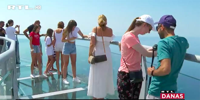Skywalk, nebeska šetnica na Biokovu, najveća turistička atrakcija ovog ljeta