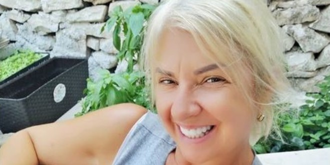 Danijela Dvornik nastavlja s uređenjem kuće na Braču, otkrila je dio dnevnog boravka