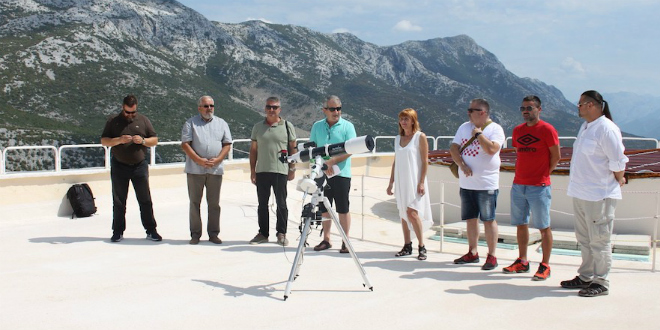 FOTOGALERIJA Zvjezdanom selu Mosor doniran vrijedan teleskop