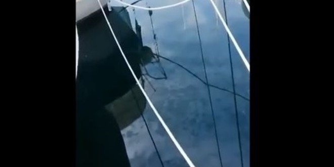 VIDEO Naftna mrlja pluta morem u Vranjicu