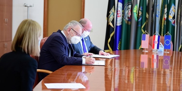 Ministar Božinović virtualno potpisao Memorandum s Ministarstvom domovinske sigurnosti SAD-a