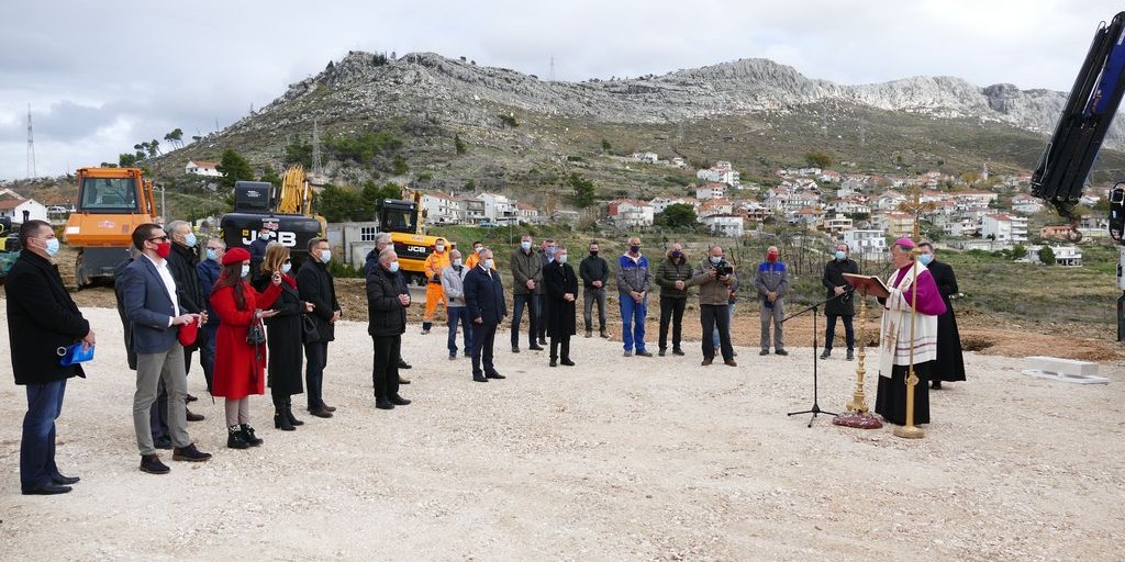 Mravince: Započela izgradnja novoga Svećeničkog doma