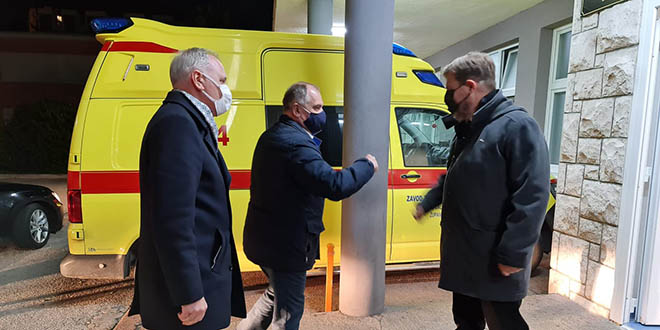 Dr. Luetić: Cijepili smo 50 djelatnika i nismo imali nikakve nuspojave za sada
