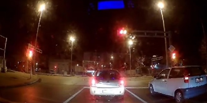 NEVJEROJATAN VIDEO Clio nabio gas, oduzeo prednost i zarotirao se za 180 stupnjeva