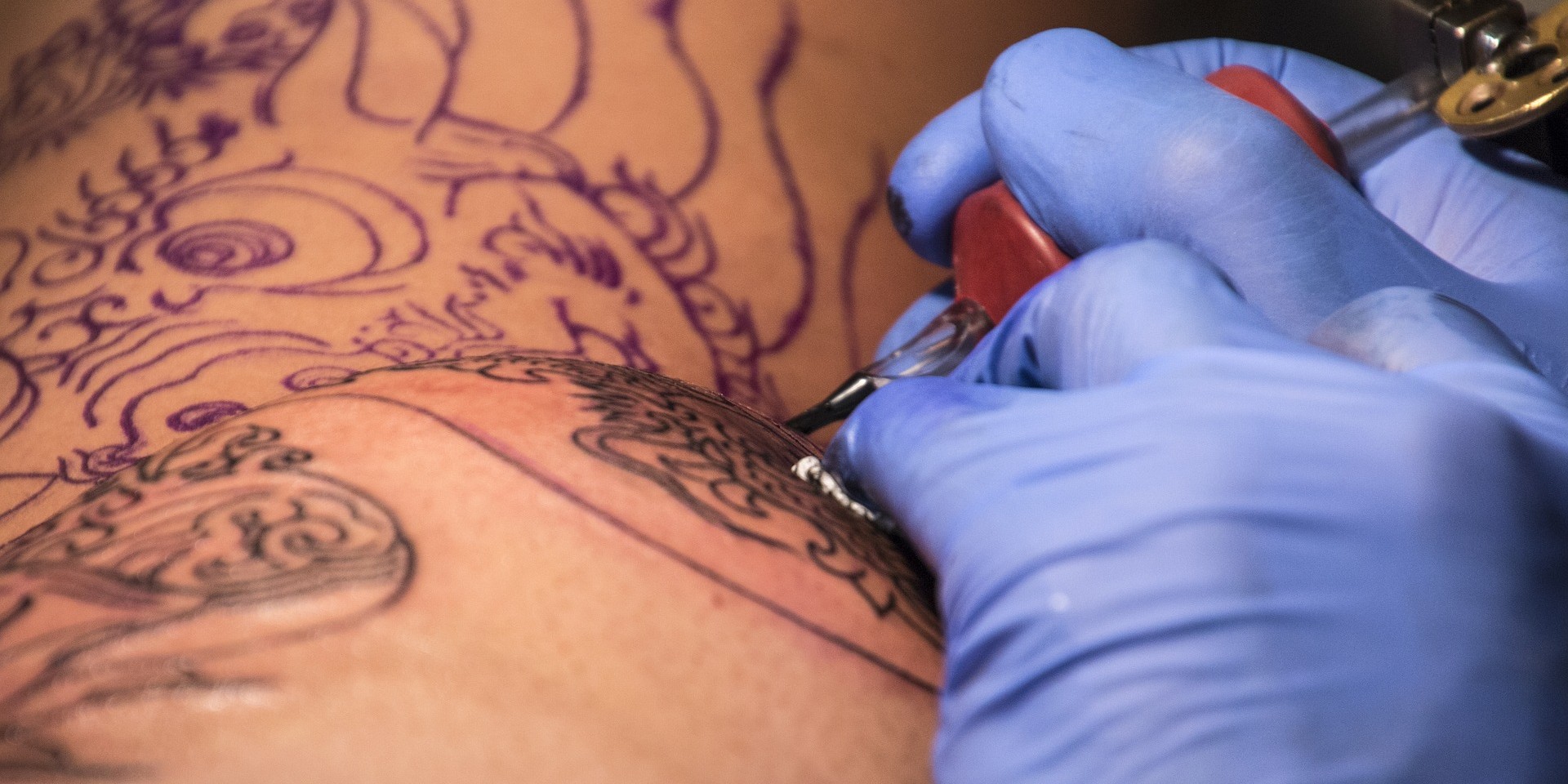 TATTOO MAJSTORI: Ove tetovaže su nam se 'popele na vrh glave'