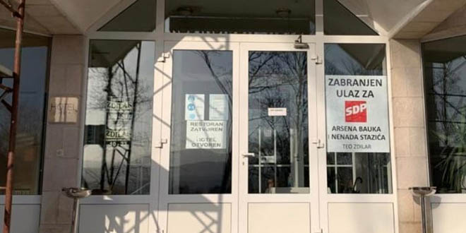 Hotel u Imotskom uzvratio kafiću u Rijeci: 'Zabranjen ulaz za SDP, Arsena Bauka i Nenada Stazića'