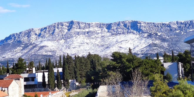 VIDEO Kozjak pod snijegom, a travanj je