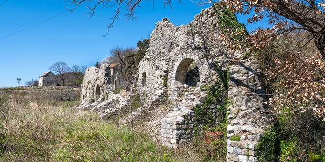 VIDEO Jurica Galić Juka predstavlja novu priču 'Ostrvica - selo s više povijesnih lokaliteta nego stanovnika'