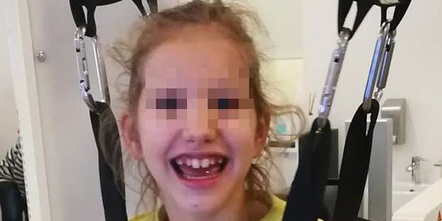 HRABRA TONKA, KĆI USPJEŠNOG VATERPOLISTE Mogla je samo micati očima, a sad se češlja, penje na tobogan