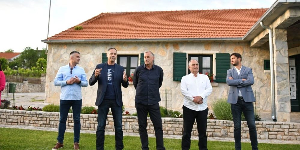 Boban sa suradnicima obišao Klis, Dugopolje, Muć, Otok, Dicmo, Vrliku, Trilj i Sinj