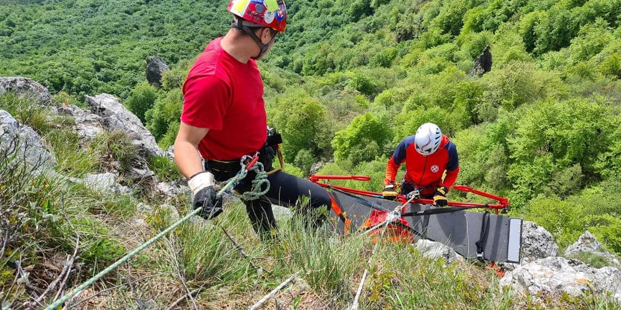 TRAGEDIJA Policija, vatrogasci i HGSS iz kanjona rijeke vadili ženski leš