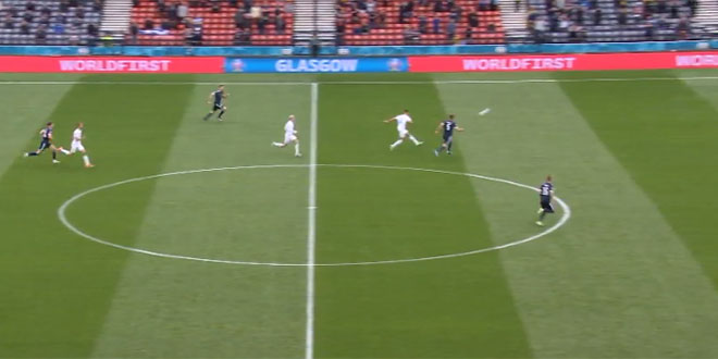 VIDEO: Pogledajte gol Schicka, pogodio je s približno iste daljine kao Sigurdsson