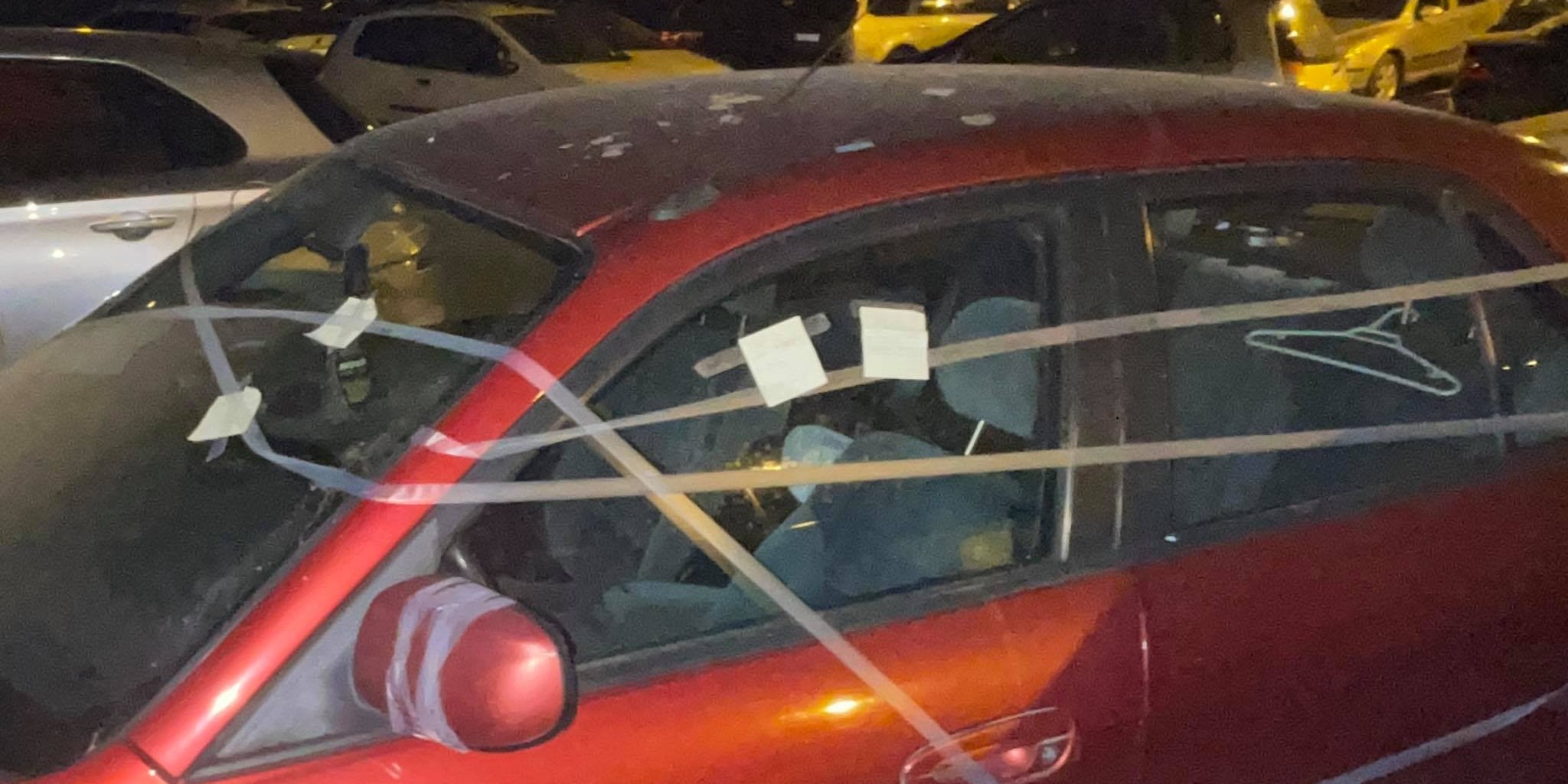 KAD PAUK U 'SITNE SATE' NE RADI Primjenjuje se 'selotejp'