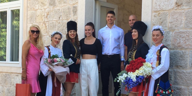 VIDEO Toni Kanaet i Matea Jelić na Alci