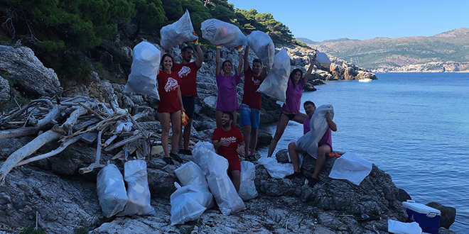 AKCIJA SERVISA DOBARTEK.HR Svakom narudžom hrane izvadili ste jednu plastičnu bocu iz Jadrana!