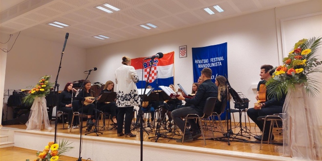 MANDOLINA IMOTA Otvoren jedini mandolinski festival u Hrvatskoj