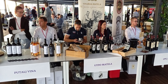 ZINFEST Kuhari su danas sljubili delicije s vinom, evo što sutra očekuje posjetitelje