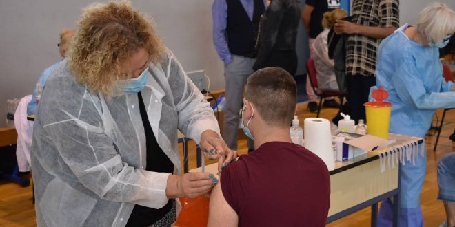 Može li sanitarni inspektor nekome narediti da se cijepi?