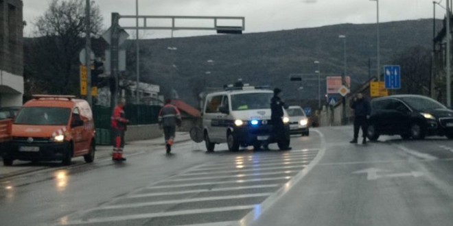 VODA SE MALO POVUKLA Otvorena državna cesta kroz Dicmo