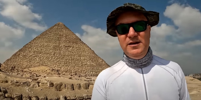 JUKIN PUTOPIS Doznajte zašto misli da su piramide u Gizi starije od drugih i zašto lice sfinge ne predstavlja Kefrena