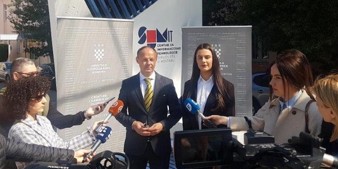 FOTOGALERIJA Sajam poslova u Mostaru povezao dalmatinske poslodavce s mostarskim studentima
