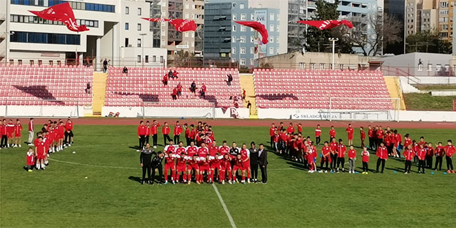 VIDEO: RNK Split slavi 110. rođendan, Crveni đavoli upalili bengalke
