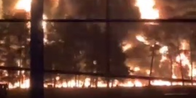 Veliki požar u ruskom skladištu nafte