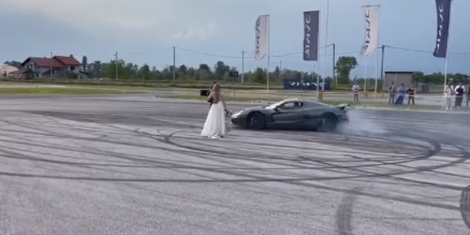 VIDEO Mate Rimac zaposleniku za vjenčanje priredio spektakl