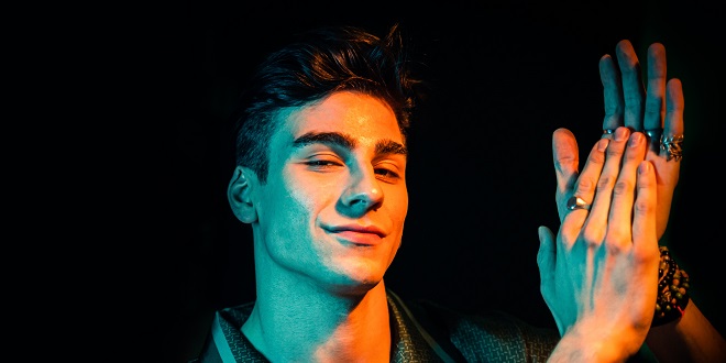 VIDEO Devin Juraj - upoznali ste ga kroz Supertalent, gledali s Albinom, a sad poslušajte njegovu ljetnu pjesmu