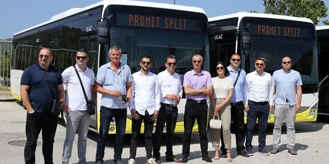 POSTROJENI NA POLJUDU: U Split stigli novi autobusi, pogledajte kako izgledaju 