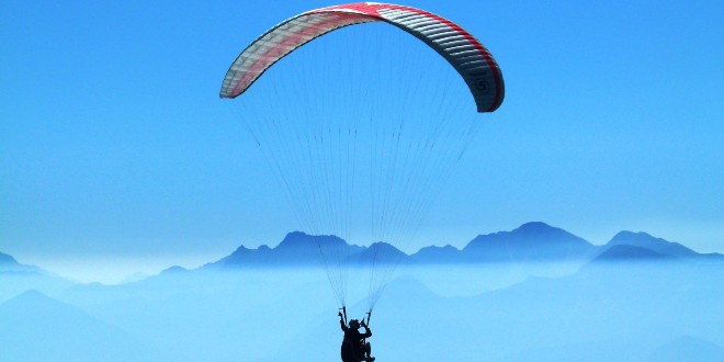 TEŠKA NESREĆA U DALMACIJI Pao paraglajderom
