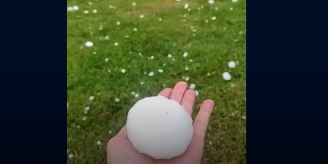 VIDEO: U Španjolskoj pala tuča veličine teniske loptice, poginula jednogodišnja djevojčica