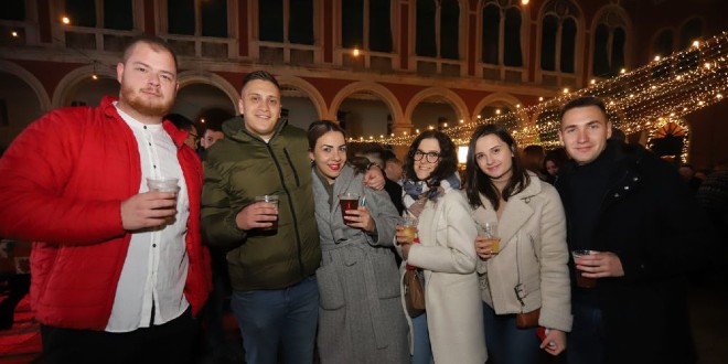 FOTO: ADVENT NA PROKURATIVAMA Izvrsna zabava nadomak Rivi