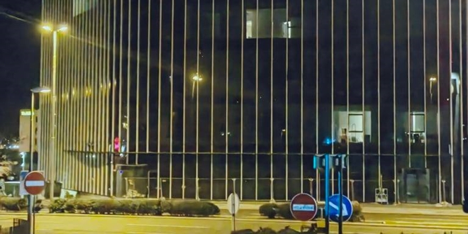 VIDEO Pogledajte kako bura radi probleme kod Dalmatia Towera