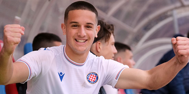 Talentirani mladić potpisao stipendijski ugovor s Hajdukom