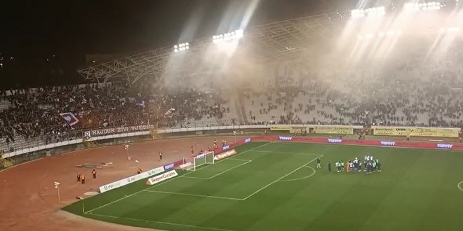 VIDEO: Pogledajte kako je Torcida ispratila igrače Hajduka