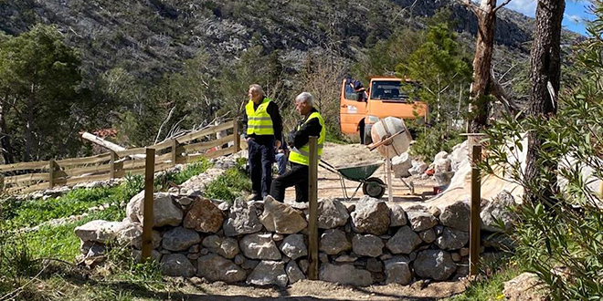 HSLS UPOZORAVA: Ugrožena vodoopskrba Žrnovnice zbog divljeg investitora!