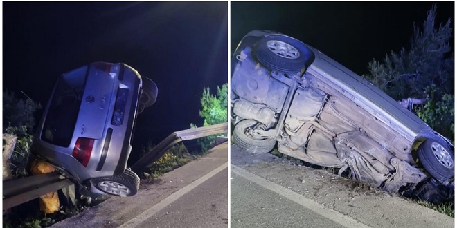 JEZIVA PROMETNA Kraj Dugog Rata Golfom izletio s ceste i ostao visjeti na ogradi nad provalijom